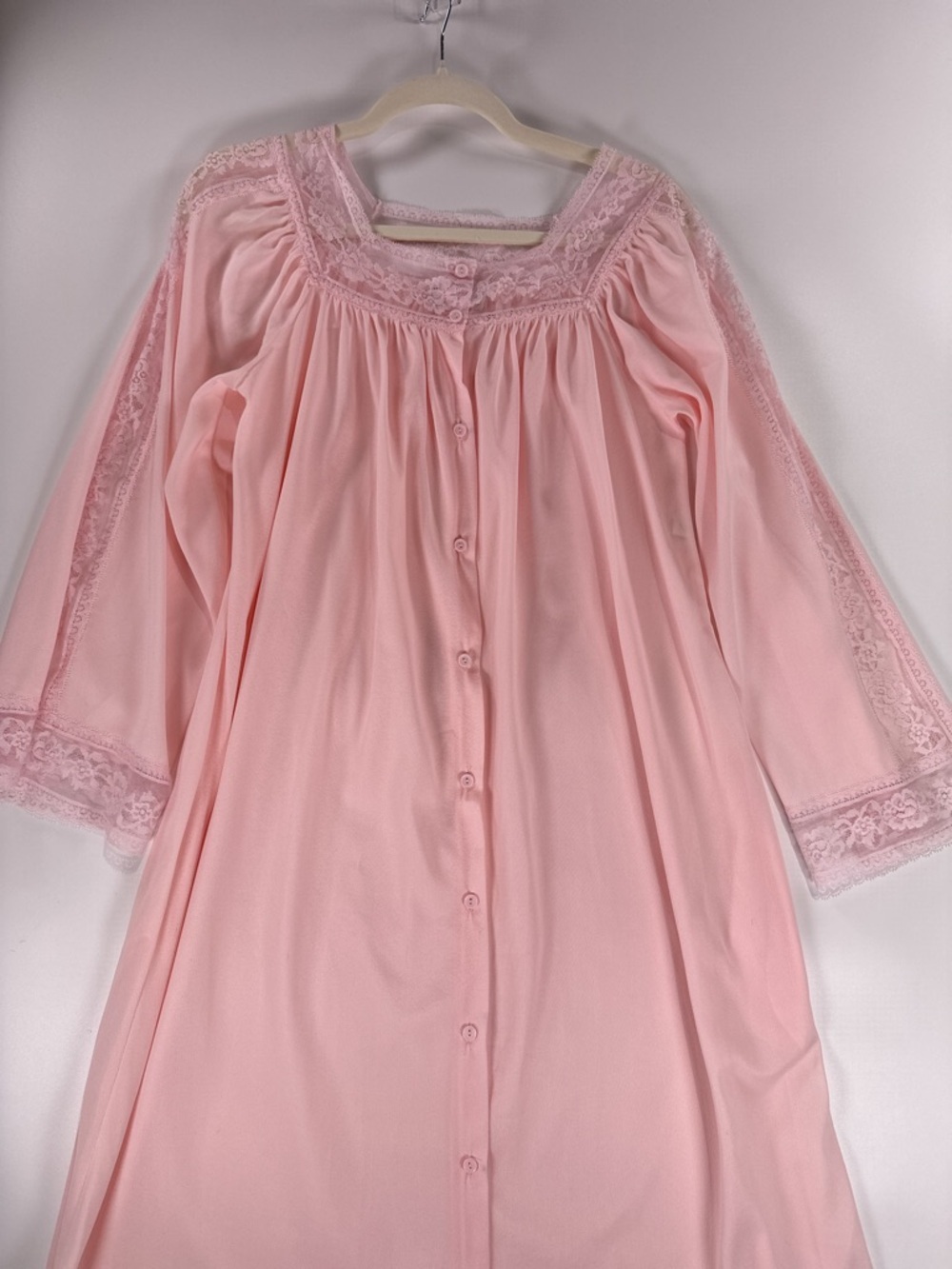 Diane Von Furstenberg Long Soft Pink Button-Front Nightgown with Lace - Picture 6 of 15